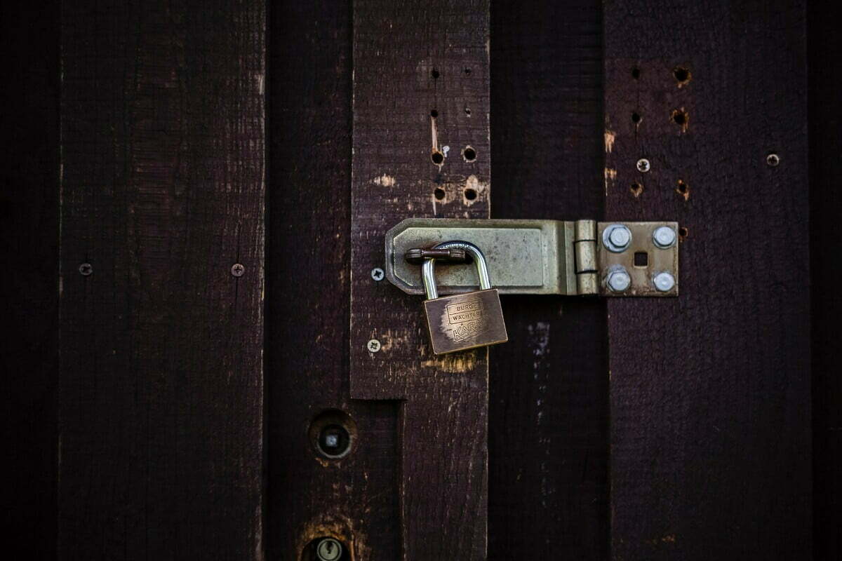 How to Host an Escape Room Party