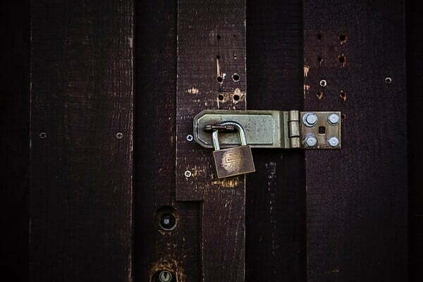 How to Host an Escape Room Party